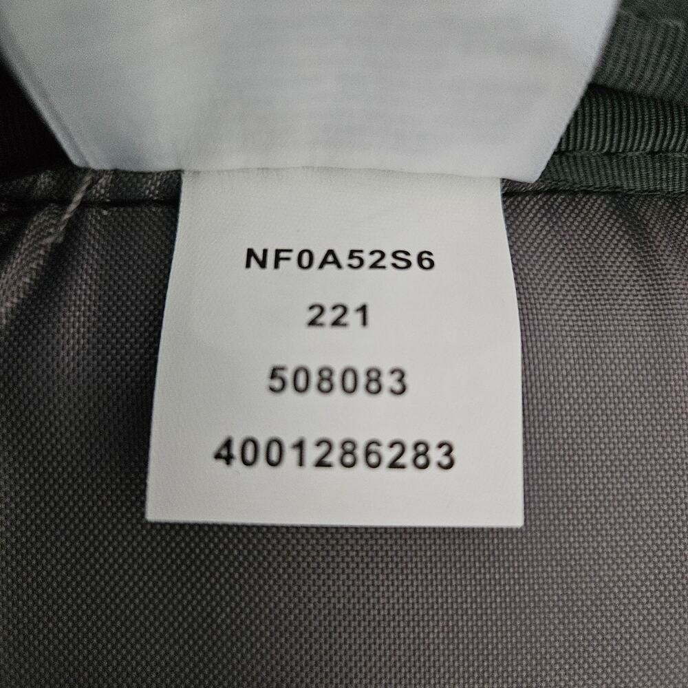 The North Face Stalwart Savage Logo Backpack Gray & Black 26L‎ 15" Laptop Bag - Picture 15 of 16